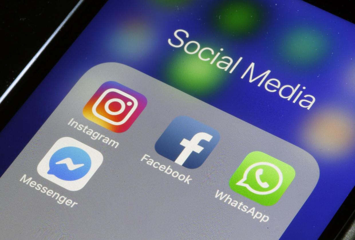 Facebook Adds More Corporate Branding To Instagram Whatsapp Cape Business News